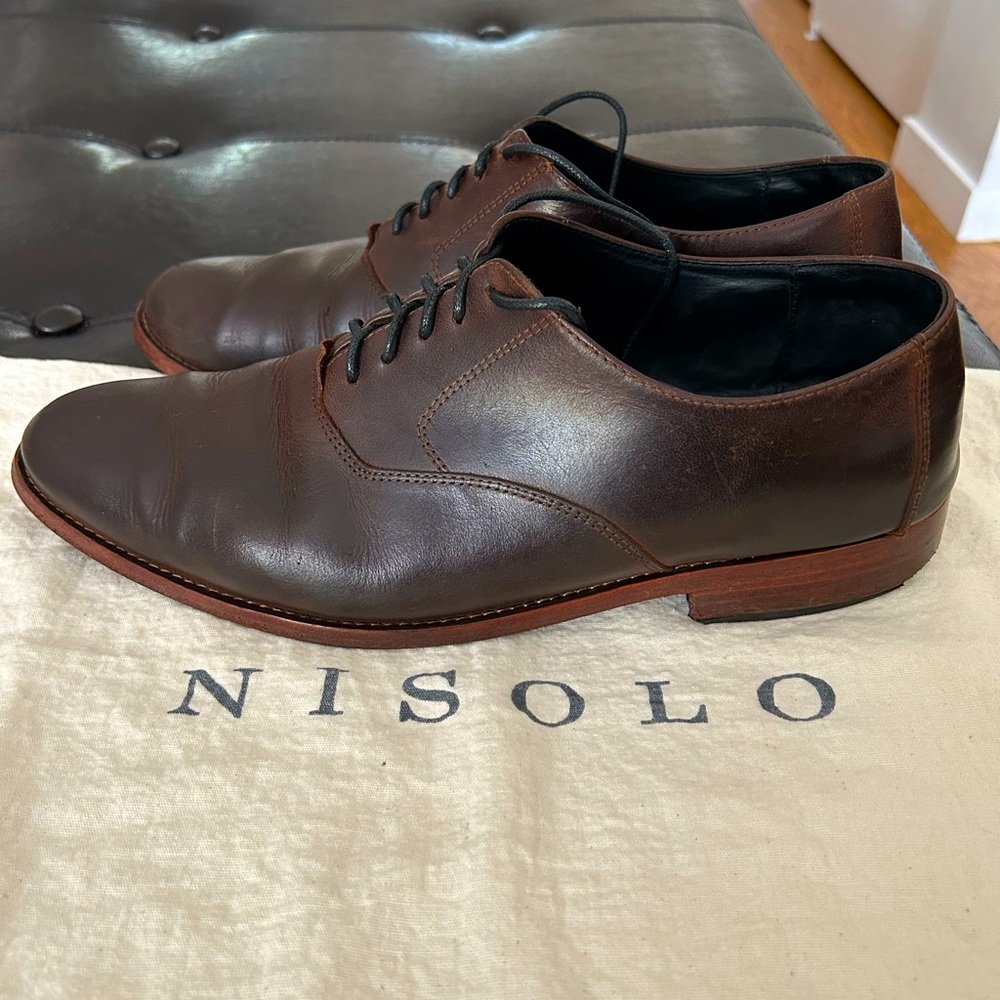Nisolo Everyday Oxfords in Dark Brown